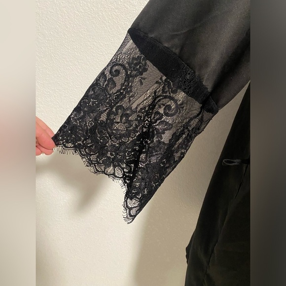 Short Satin Black Robe with Eyelash Lace Sleeves - Picture 3 of 4